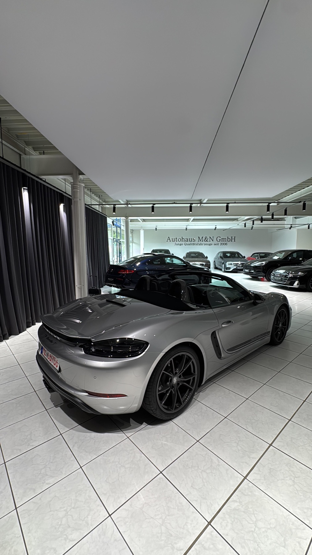 Η 718 Boxster T από πίσω, στην έκθεση της Φρανκφούρτης